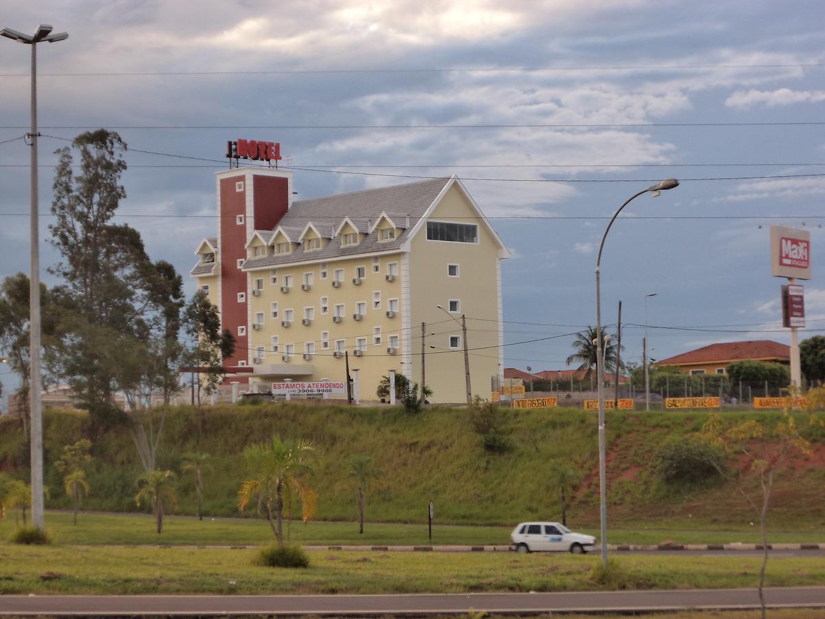 Godoy Palace Hotel Ltda Me เปรซิเดนเต ปรูเดนเต ภายนอก รูปภาพ